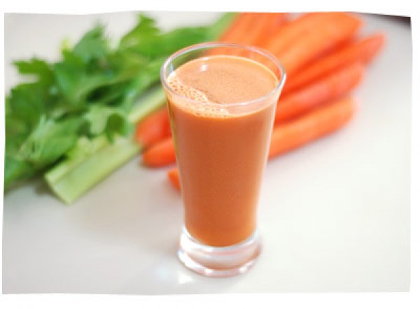 Морковный сок - источник витаминов и минералов